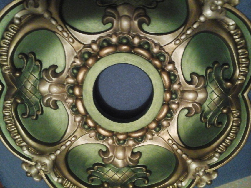 Beautiful And Elegant Royal Hand Painted Ceiling Medallion